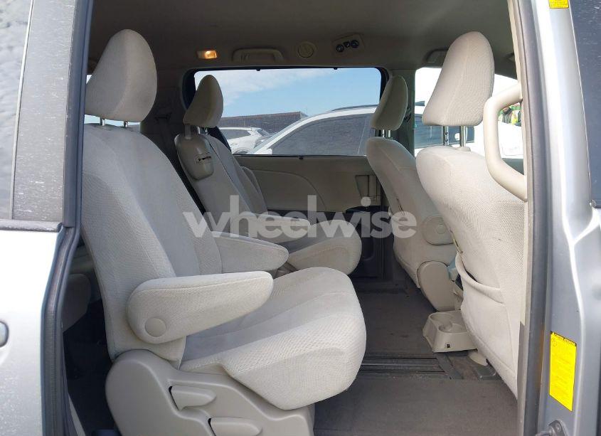 Photo 8 of 2012 Toyota Sienna LE V6 8 PASSENGER (VIN 5TDKK3DC5CS203668)