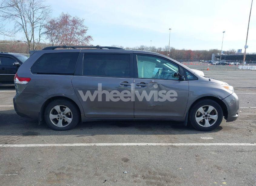 Photo 13 of 2012 Toyota Sienna LE V6 8 PASSENGER (VIN 5TDKK3DC5CS279651)