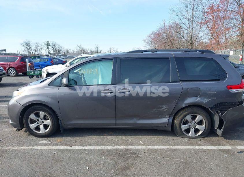 Photo 14 of 2012 Toyota Sienna LE V6 8 PASSENGER (VIN 5TDKK3DC5CS279651)