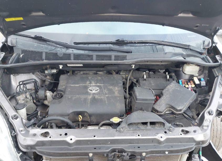 Photo 10 of 2013 Toyota Sienna LE V6 8 PASSENGER (VIN 5TDKK3DC5DS282342)