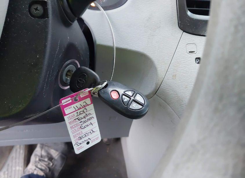 Photo 11 of 2013 Toyota Sienna LE V6 8 PASSENGER (VIN 5TDKK3DC5DS282342)
