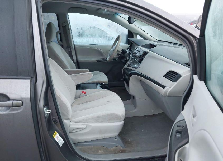 Photo 5 of 2013 Toyota Sienna LE V6 8 PASSENGER (VIN 5TDKK3DC5DS282342)