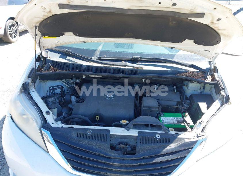 Photo 10 of 2013 Toyota Sienna LE V6 8 PASSENGER (VIN 5TDKK3DC5DS352079)