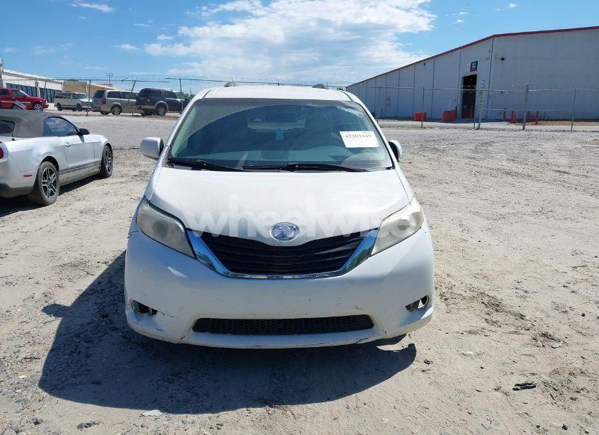 Photo 12 of 2013 Toyota Sienna LE V6 8 PASSENGER (VIN 5TDKK3DC5DS352079)