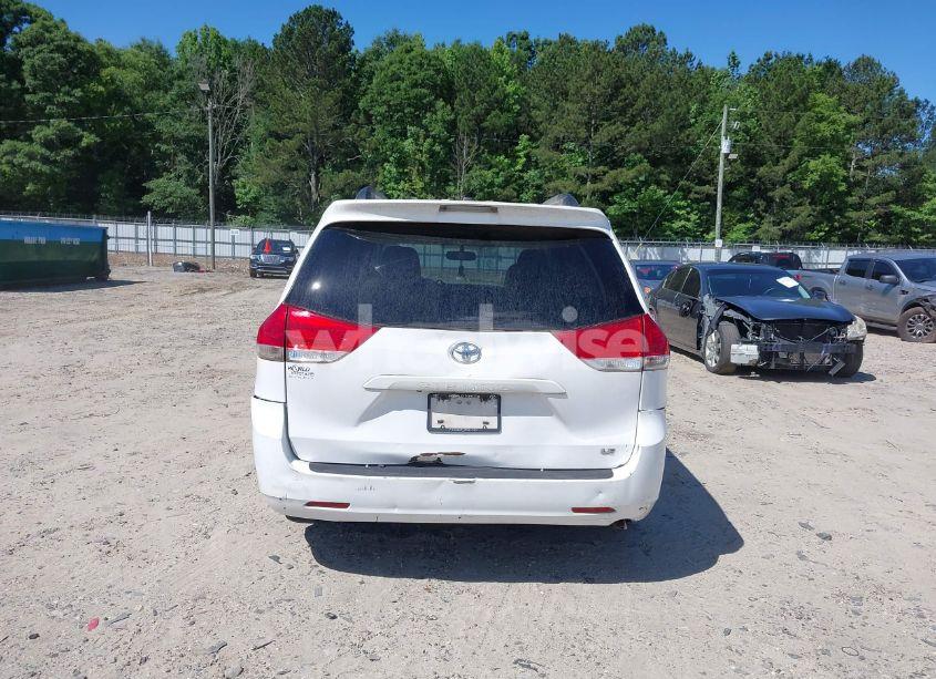Photo 16 of 2013 Toyota Sienna LE V6 8 PASSENGER (VIN 5TDKK3DC5DS352079)