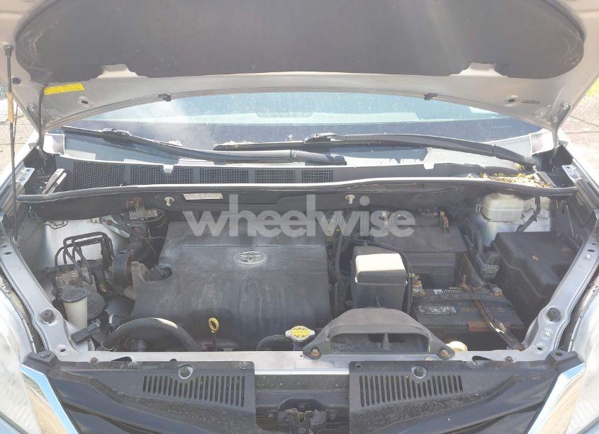 Photo 10 of 2013 Toyota Sienna LE V6 8 PASSENGER (VIN 5TDKK3DC5DS353927)