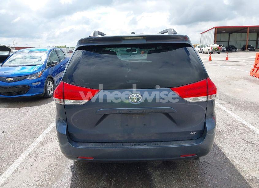 Photo 16 of 2013 Toyota Sienna LE V6 8 PASSENGER (VIN 5TDKK3DC5DS378455)