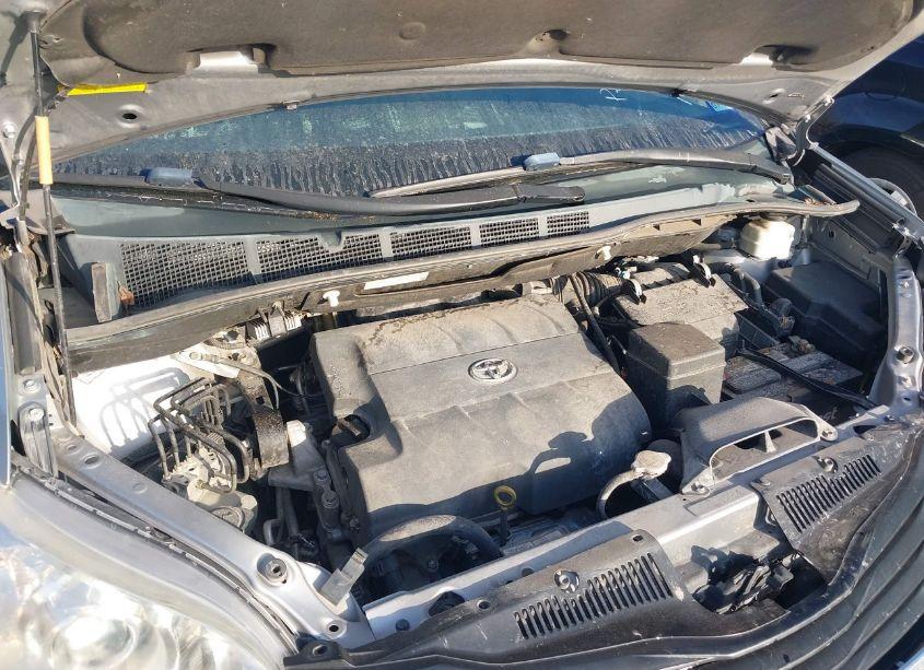 Photo 10 of 2013 Toyota Sienna LE V6 8 PASSENGER (VIN 5TDKK3DC5DS383445)