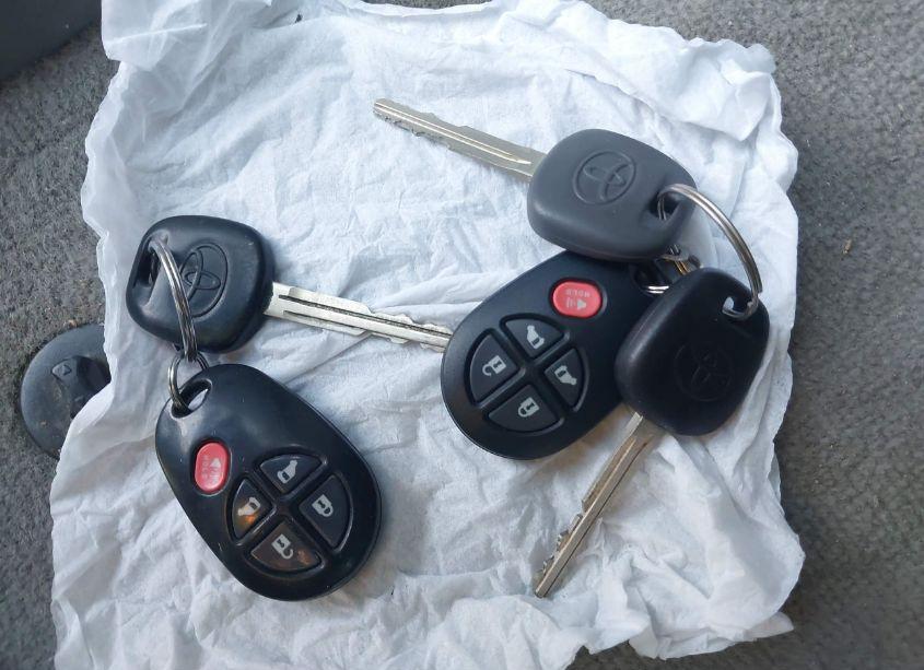 Photo 11 of 2013 Toyota Sienna LE V6 8 PASSENGER (VIN 5TDKK3DC5DS383445)