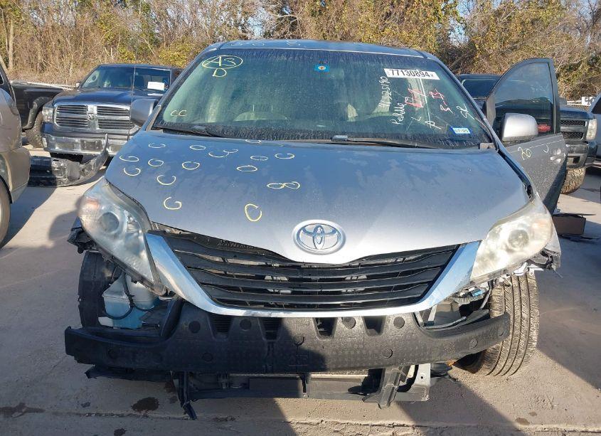 Photo 6 of 2013 Toyota Sienna LE V6 8 PASSENGER (VIN 5TDKK3DC5DS383445)