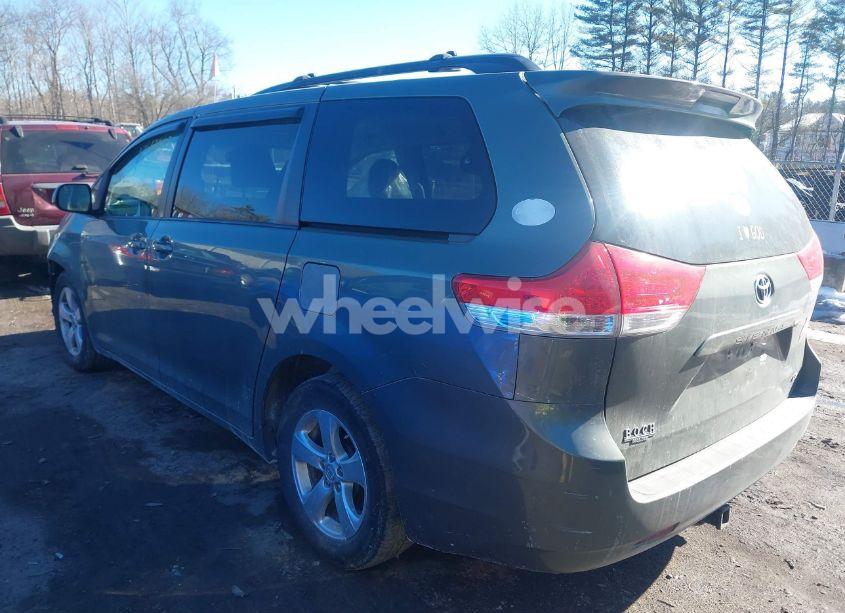 Photo 3 of 2013 Toyota Sienna LE V6 8 PASSENGER (VIN 5TDKK3DC5DS402589)