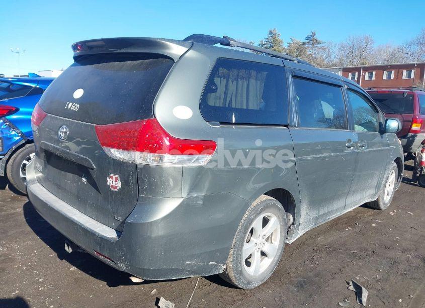 Photo 4 of 2013 Toyota Sienna LE V6 8 PASSENGER (VIN 5TDKK3DC5DS402589)