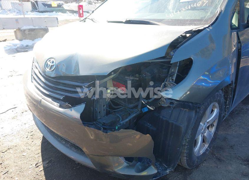 Photo 6 of 2013 Toyota Sienna LE V6 8 PASSENGER (VIN 5TDKK3DC5DS402589)