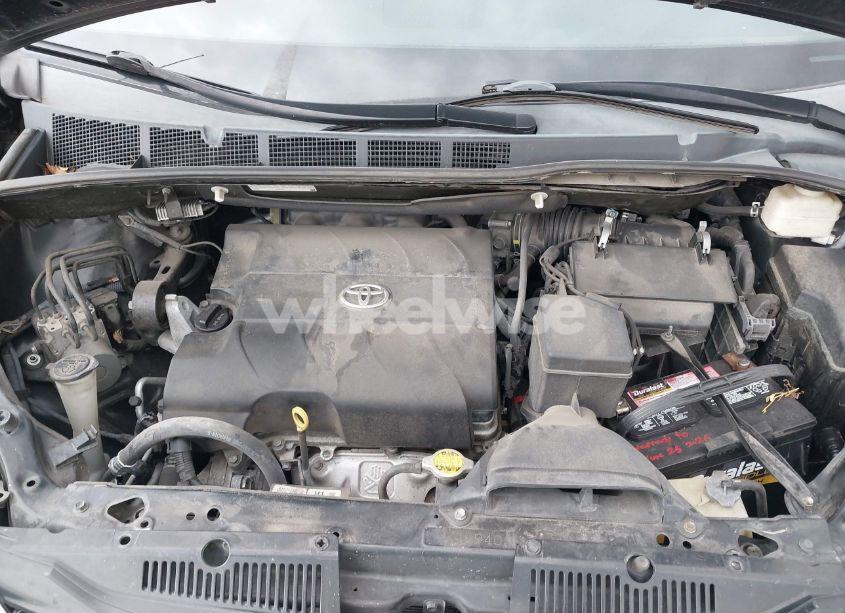 Photo 10 of 2014 Toyota Sienna LE V6 8 PASSENGER (VIN 5TDKK3DC5ES413397)