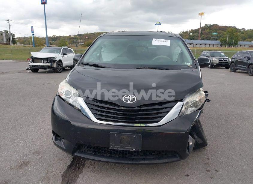 Photo 12 of 2014 Toyota Sienna LE V6 8 PASSENGER (VIN 5TDKK3DC5ES413397)
