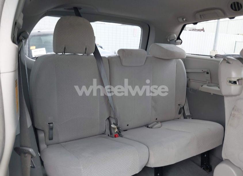 Photo 18 of 2014 Toyota Sienna LE V6 8 PASSENGER (VIN 5TDKK3DC5ES432158)