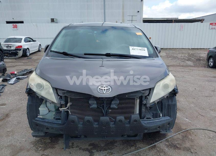 Photo 20 of 2014 Toyota Sienna LE V6 8 PASSENGER (VIN 5TDKK3DC5ES432158)
