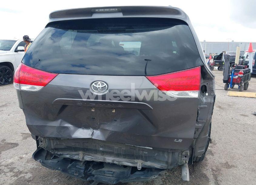 Photo 6 of 2014 Toyota Sienna LE V6 8 PASSENGER (VIN 5TDKK3DC5ES432158)