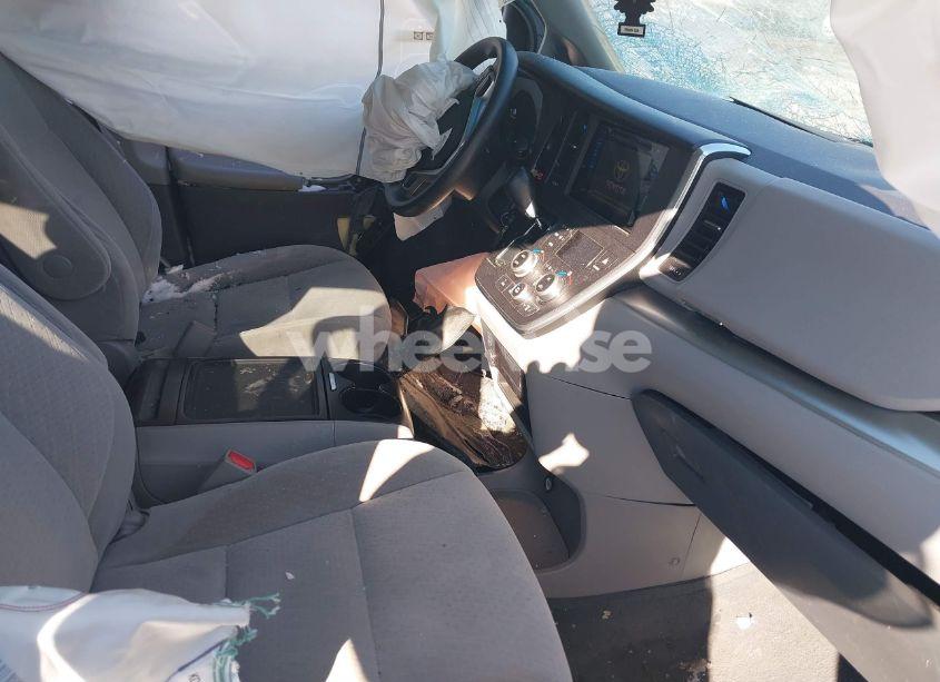 Photo 5 of 2015 Toyota Sienna LE 8 PASSENGER (VIN 5TDKK3DC5FS564953)