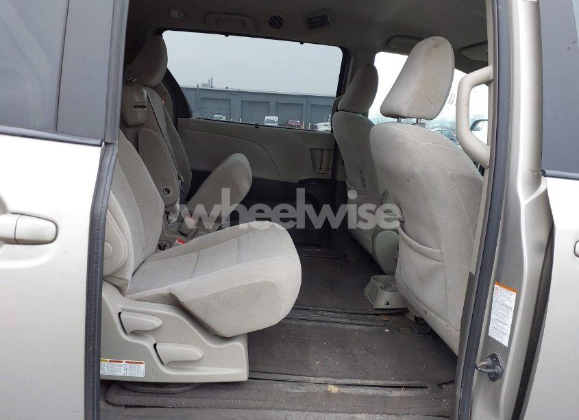 Photo 8 of 2015 Toyota Sienna LE 8 PASSENGER (VIN 5TDKK3DC5FS566511)