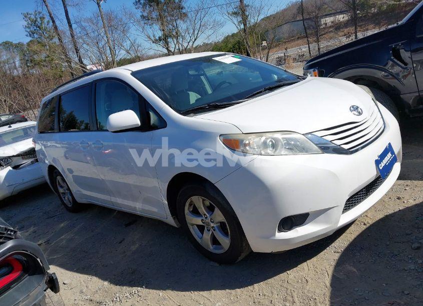 Photo 13 of 2015 Toyota Sienna LE 8 PASSENGER (VIN 5TDKK3DC5FS573166)