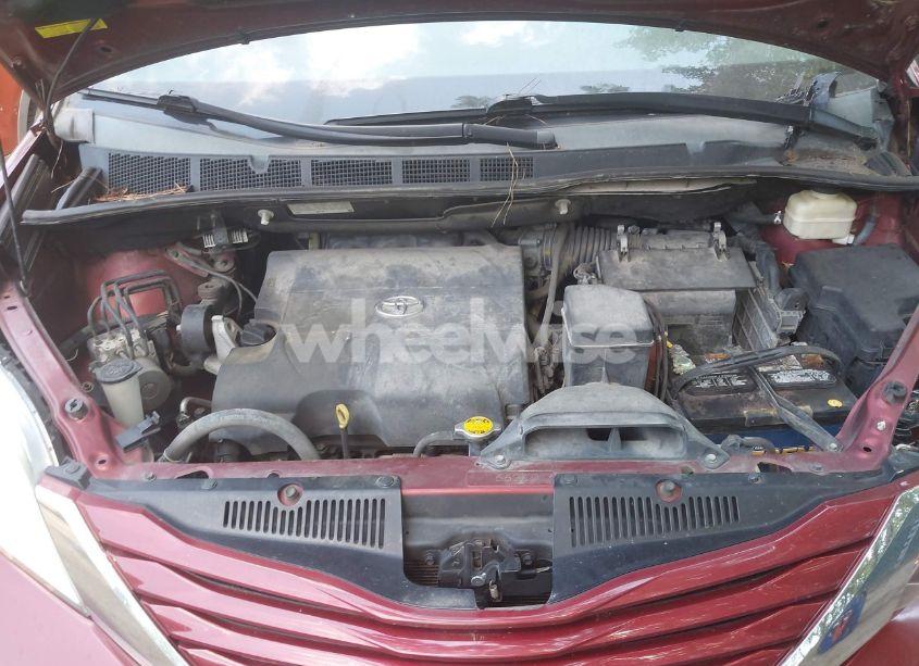 Photo 10 of 2015 Toyota Sienna LE 8 PASSENGER (VIN 5TDKK3DC5FS576035)