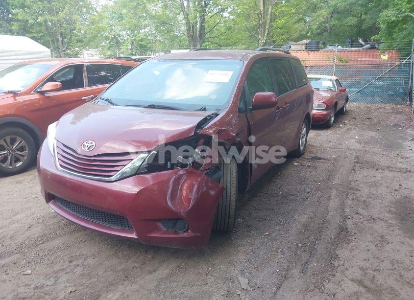Photo 2 of 2015 Toyota Sienna LE 8 PASSENGER (VIN 5TDKK3DC5FS576035)