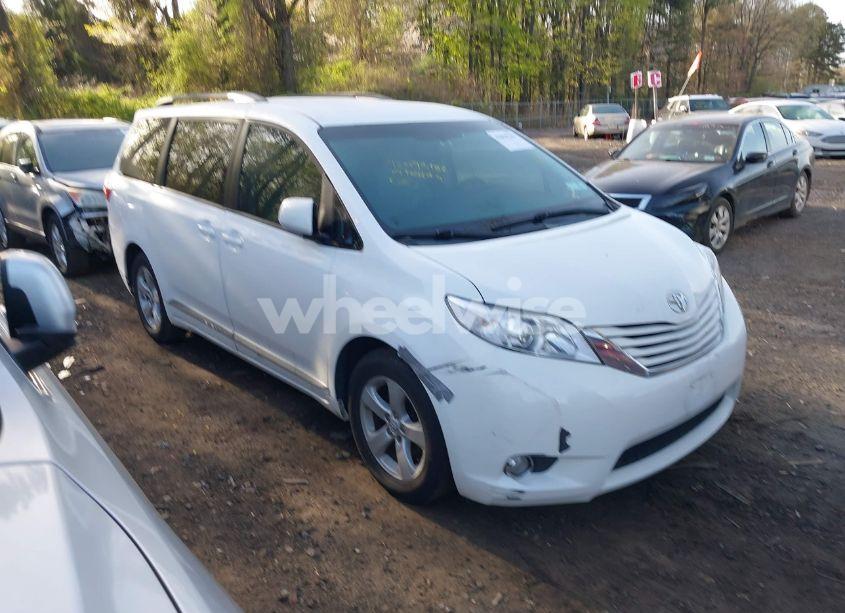 Photo 13 of 2015 Toyota Sienna LE 8 PASSENGER (VIN 5TDKK3DC5FS577945)