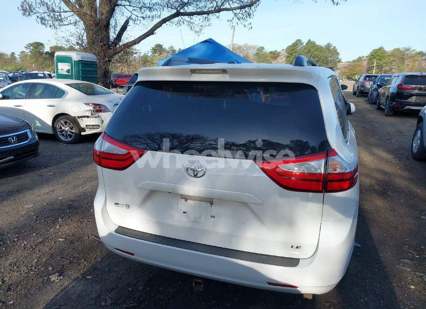 Photo 16 of 2015 Toyota Sienna LE 8 PASSENGER (VIN 5TDKK3DC5FS577945)