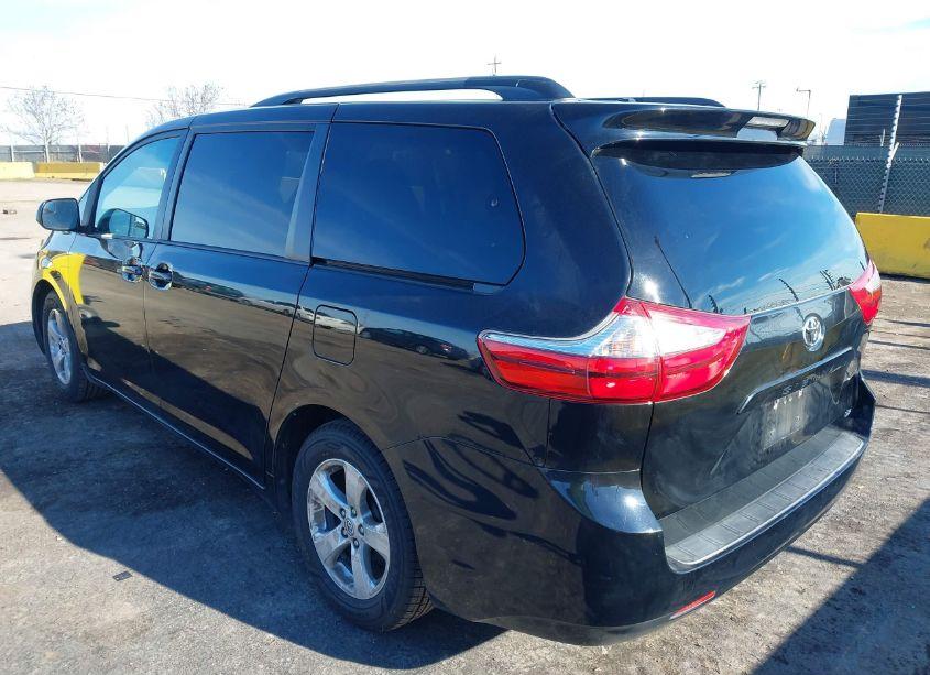 Photo 3 of 2015 Toyota Sienna LE 8 PASSENGER (VIN 5TDKK3DC5FS621071)