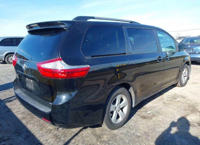 Photo 4 of 2015 Toyota Sienna LE 8 PASSENGER (VIN 5TDKK3DC5FS621071)