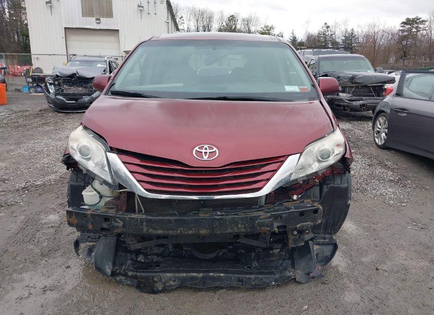 Photo 12 of 2015 Toyota Sienna LE 8 PASSENGER (VIN 5TDKK3DC5FS622916)