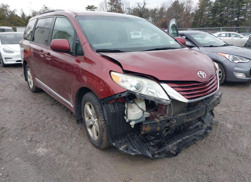 Photo 6 of 2015 Toyota Sienna LE 8 PASSENGER (VIN 5TDKK3DC5FS622916)