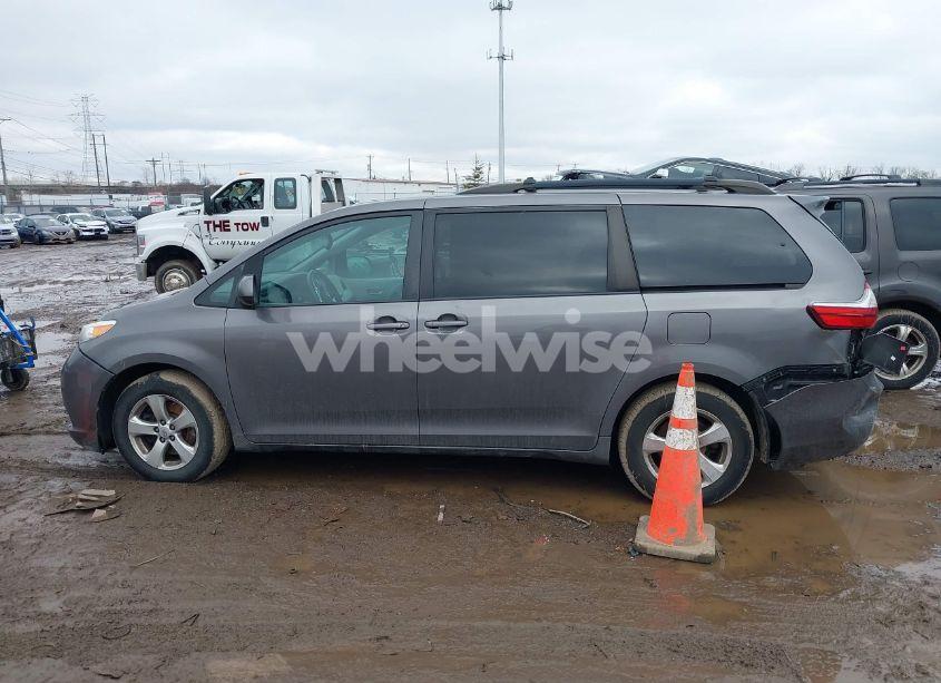 Photo 14 of 2016 Toyota Sienna LE 8 PASSENGER (VIN 5TDKK3DC5GS713069)