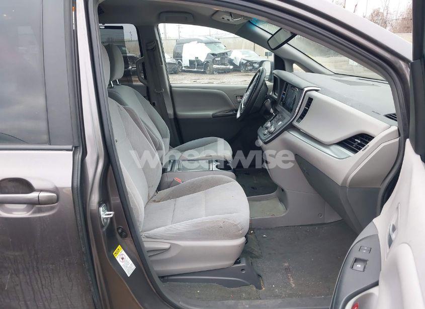 Photo 5 of 2016 Toyota Sienna LE 8 PASSENGER (VIN 5TDKK3DC5GS713069)