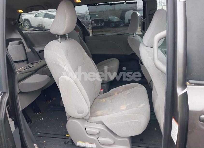 Photo 8 of 2016 Toyota Sienna LE 8 PASSENGER (VIN 5TDKK3DC5GS713069)