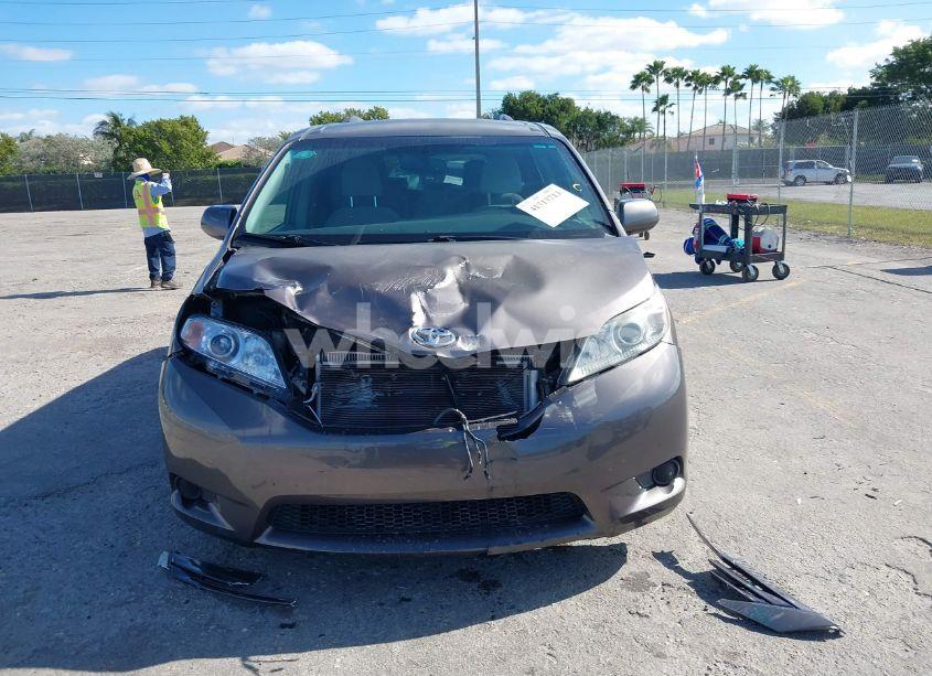Photo 12 of 2016 Toyota Sienna LE 8 PASSENGER (VIN 5TDKK3DC5GS737517)