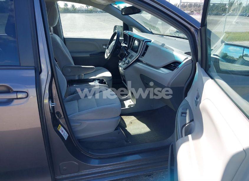 Photo 5 of 2016 Toyota Sienna LE 8 PASSENGER (VIN 5TDKK3DC5GS737517)