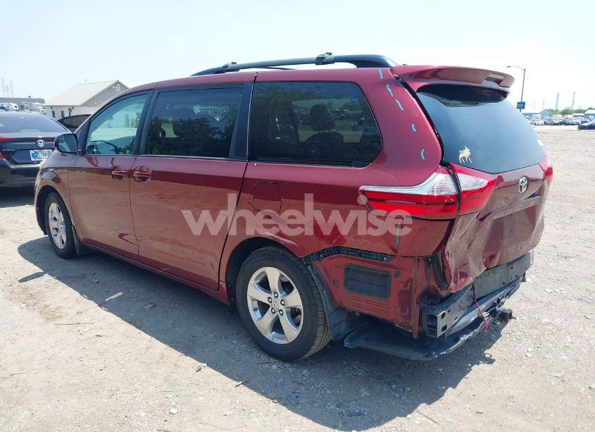 Photo 3 of 2016 Toyota Sienna LE 7 PASSENGER/LE 8 PASSENGER (VIN 5TDKK3DC5GS743477)