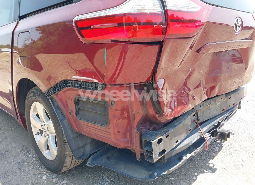 Photo 6 of 2016 Toyota Sienna LE 7 PASSENGER/LE 8 PASSENGER (VIN 5TDKK3DC5GS743477)