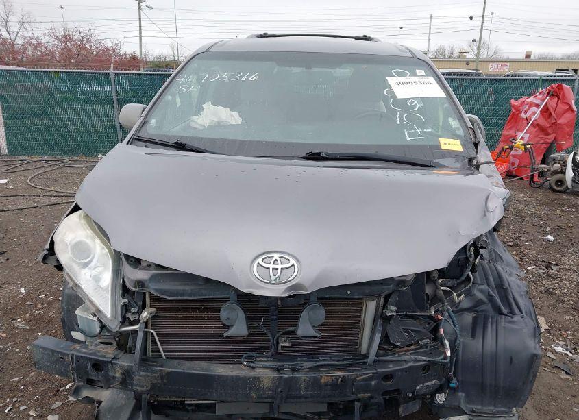 Photo 12 of 2016 Toyota Sienna LE 8 PASSENGER (VIN 5TDKK3DC5GS756360)