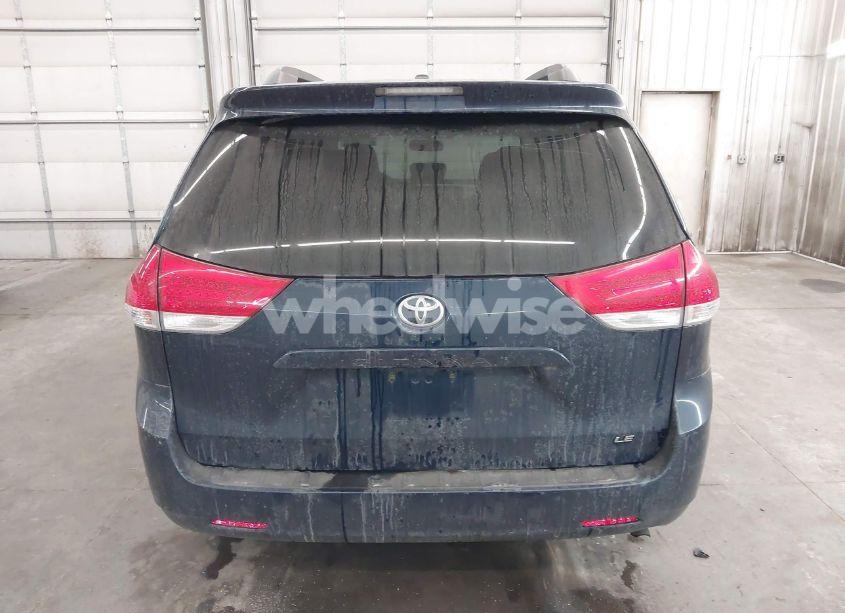 Photo 16 of 2011 Toyota Sienna LE V6 (VIN 5TDKK3DC6BS020598)