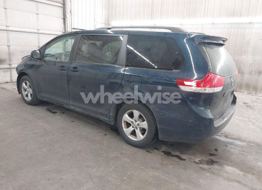 Photo 3 of 2011 Toyota Sienna LE V6 (VIN 5TDKK3DC6BS020598)