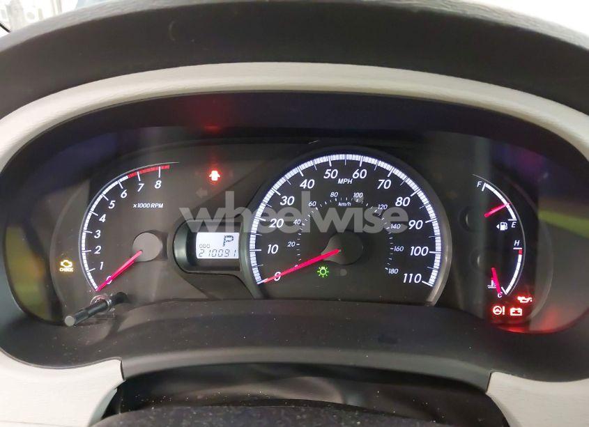 Photo 7 of 2011 Toyota Sienna LE V6 (VIN 5TDKK3DC6BS020598)