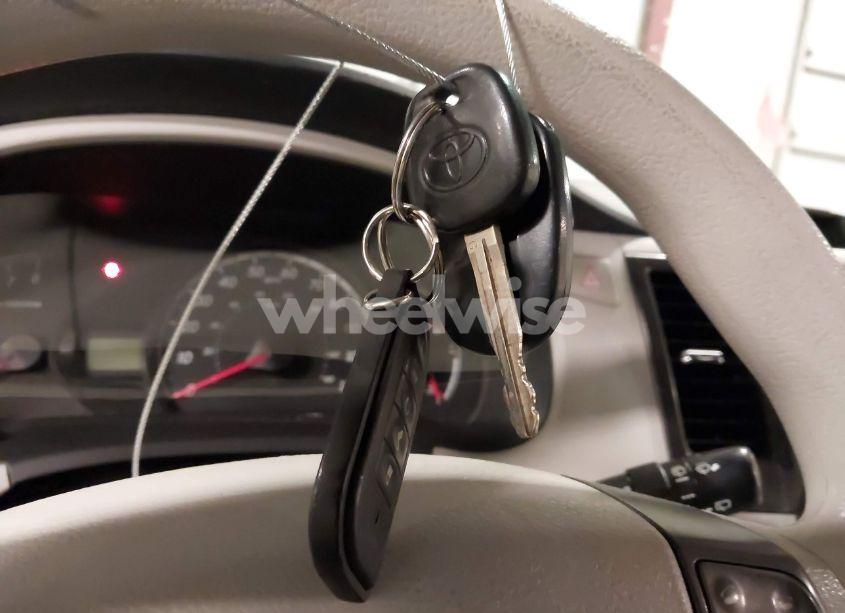 Photo 11 of 2011 Toyota Sienna LE V6 (VIN 5TDKK3DC6BS046313)