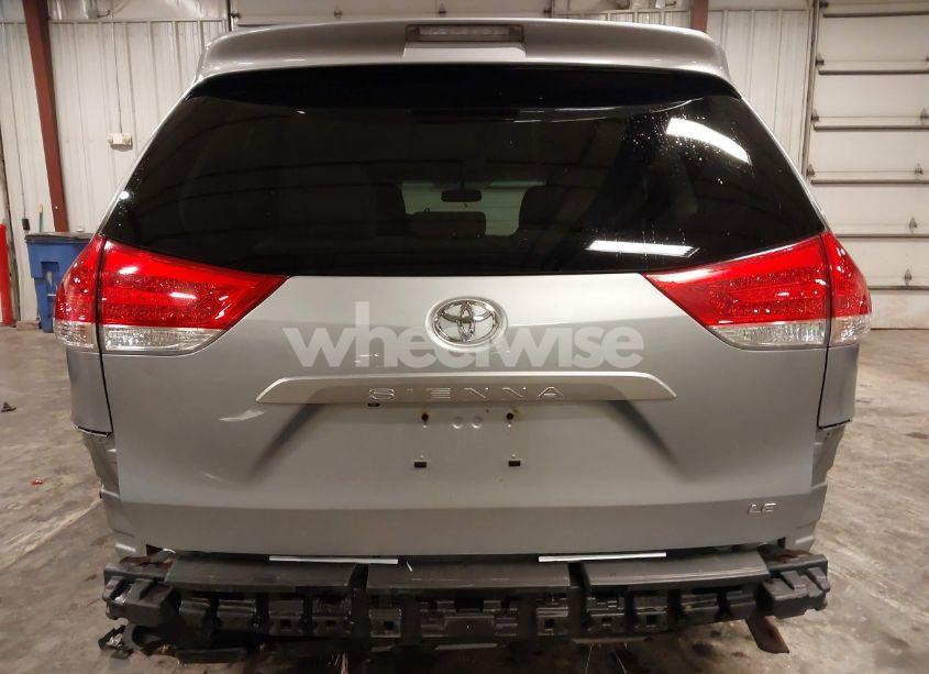 Photo 6 of 2011 Toyota Sienna LE V6 (VIN 5TDKK3DC6BS046313)