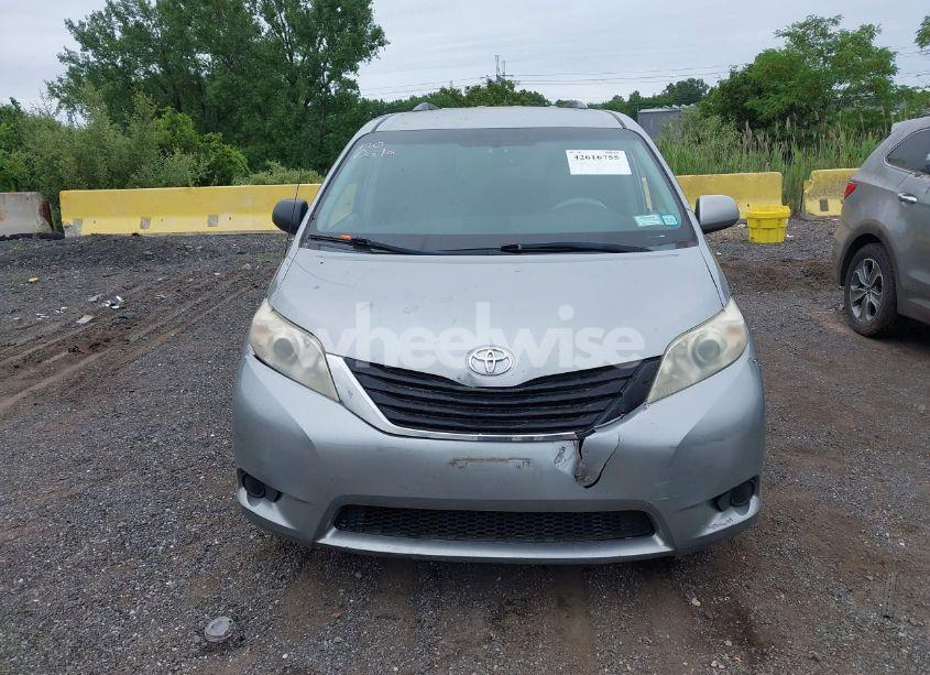 Photo 12 of 2011 Toyota Sienna LE V6 (VIN 5TDKK3DC6BS072605)
