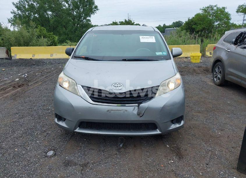 Photo 6 of 2011 Toyota Sienna LE V6 (VIN 5TDKK3DC6BS072605)