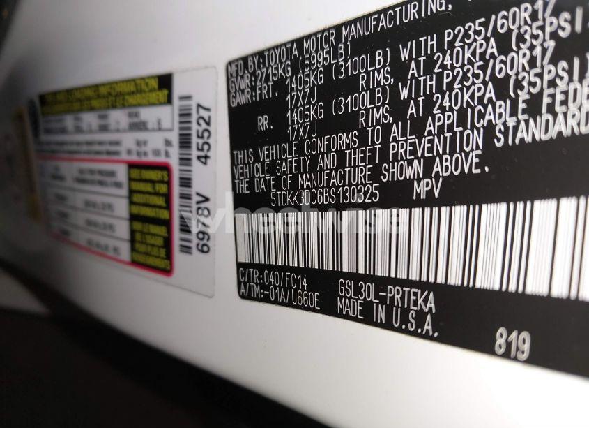 Photo 9 of 2011 Toyota Sienna LE V6 (VIN 5TDKK3DC6BS130325)