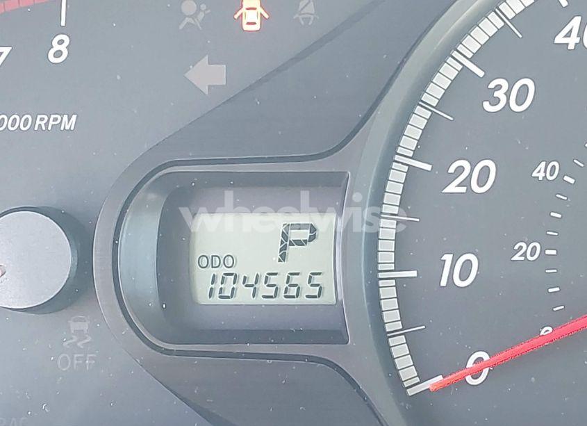 Photo 16 of 2011 Toyota Sienna LE V6 (VIN 5TDKK3DC6BS156052)